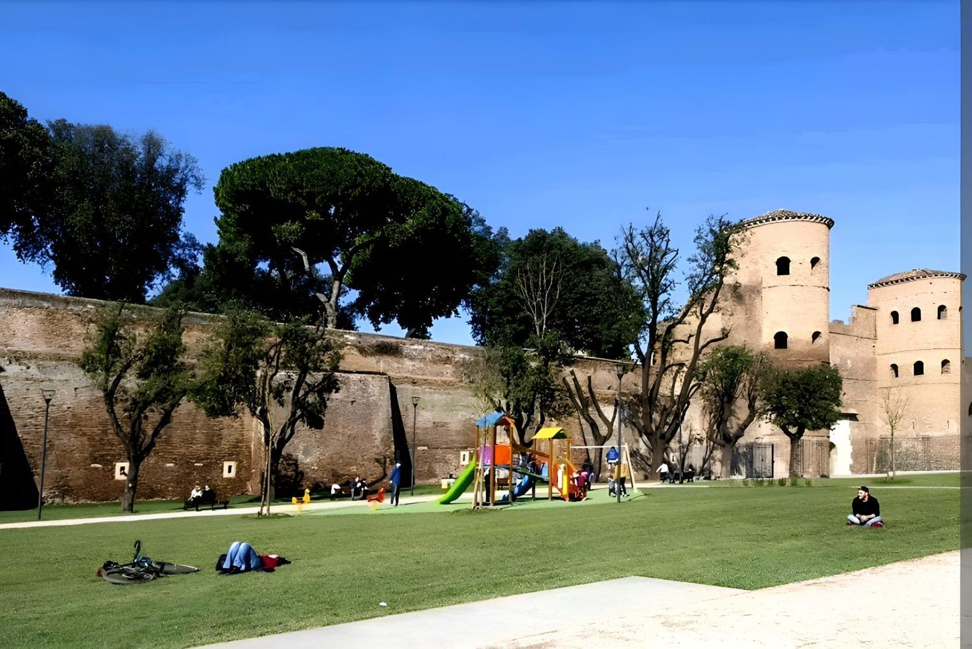 Apartment Large And Bright Amazing View Basilica San Giovanni In Laterano Rom